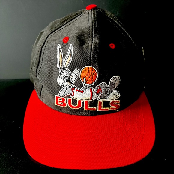 Chicago Bulls Bugs Bunny Logo SnapBack Cap - Picture 1 of 8